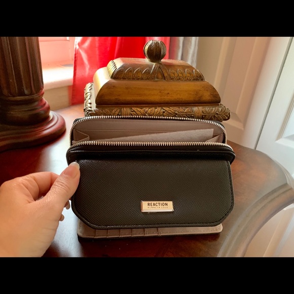 New - Picture 4 of 6